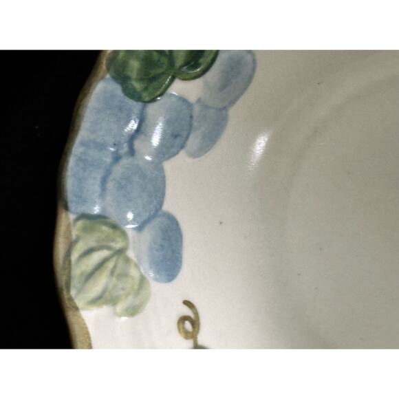 METLOX Poppy Trail Sculptured Blue Grape Cereal Bowl 6" - Picture 5 of 9